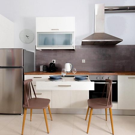 Twin Lofts Ταξιαρχών, A Kalamatastay Property Εξωτερικό φωτογραφία